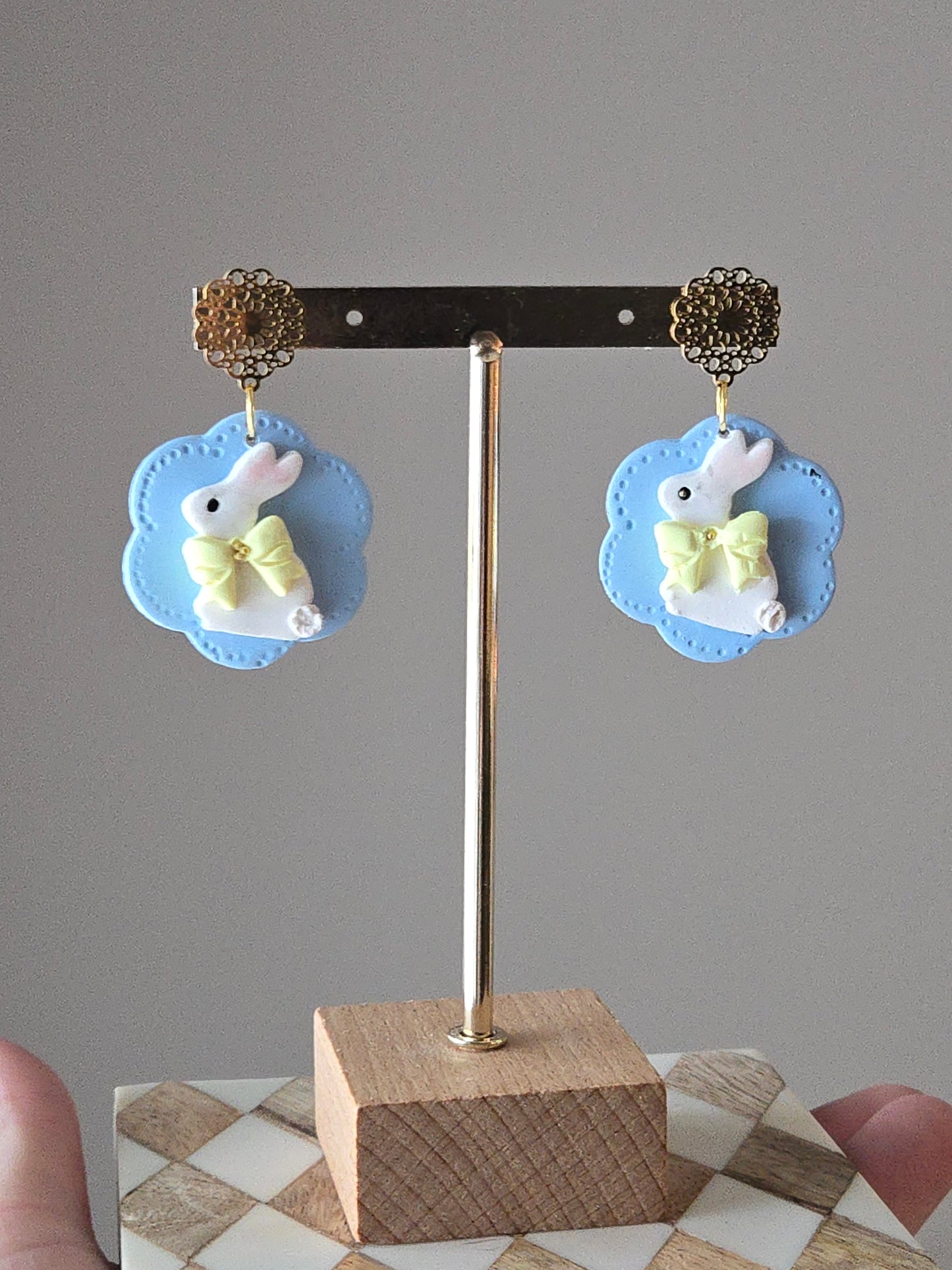 Bunny silhouette earrings