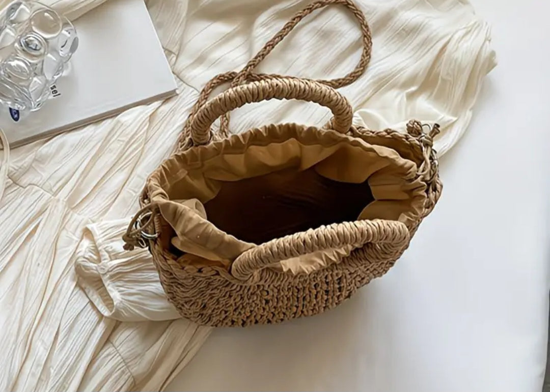 Woven straw handbag with removable strap