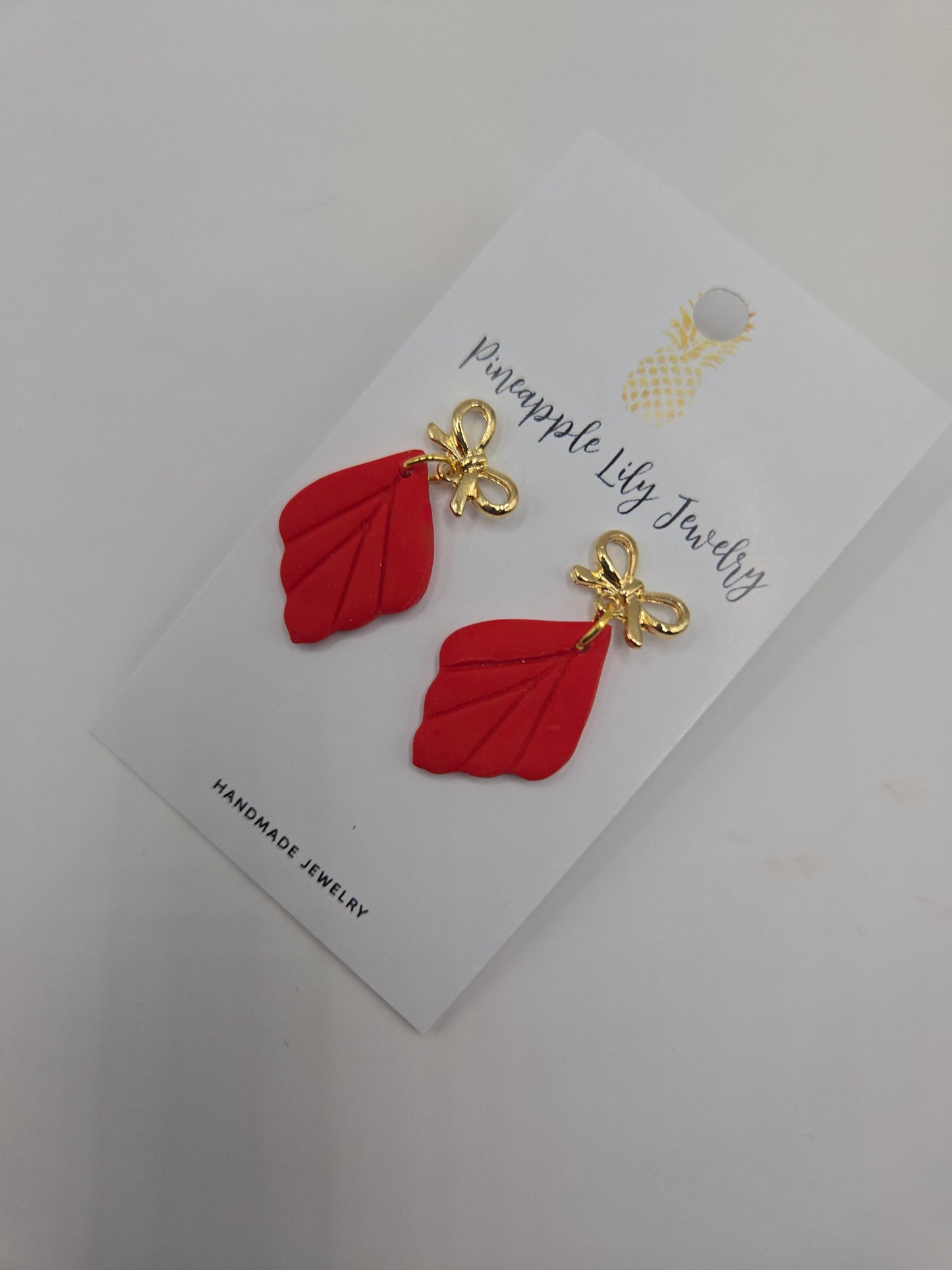 The "Daphne" dangles