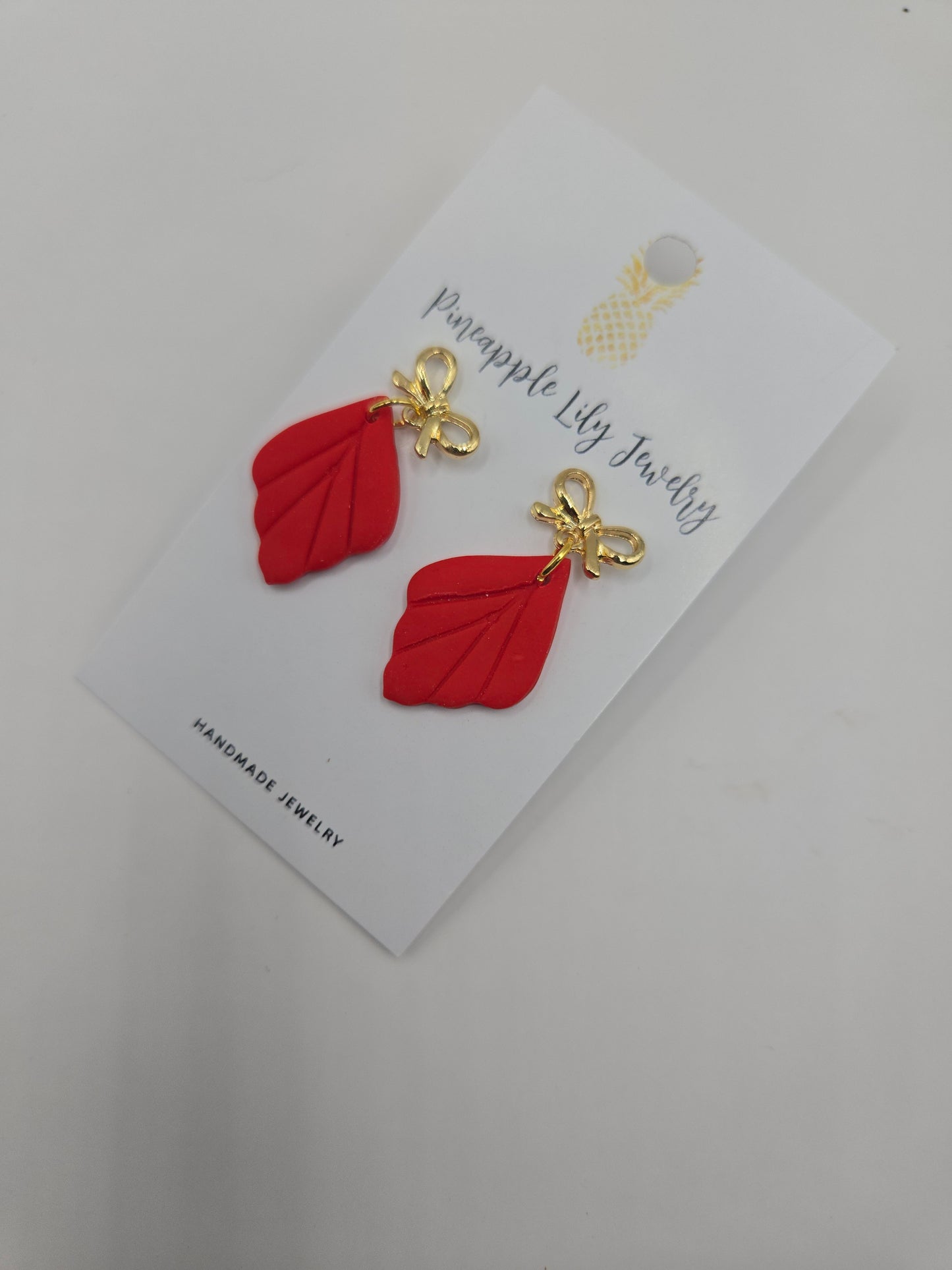 The "Daphne" dangles