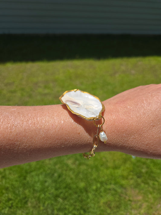 Oyster gold plated bracelet