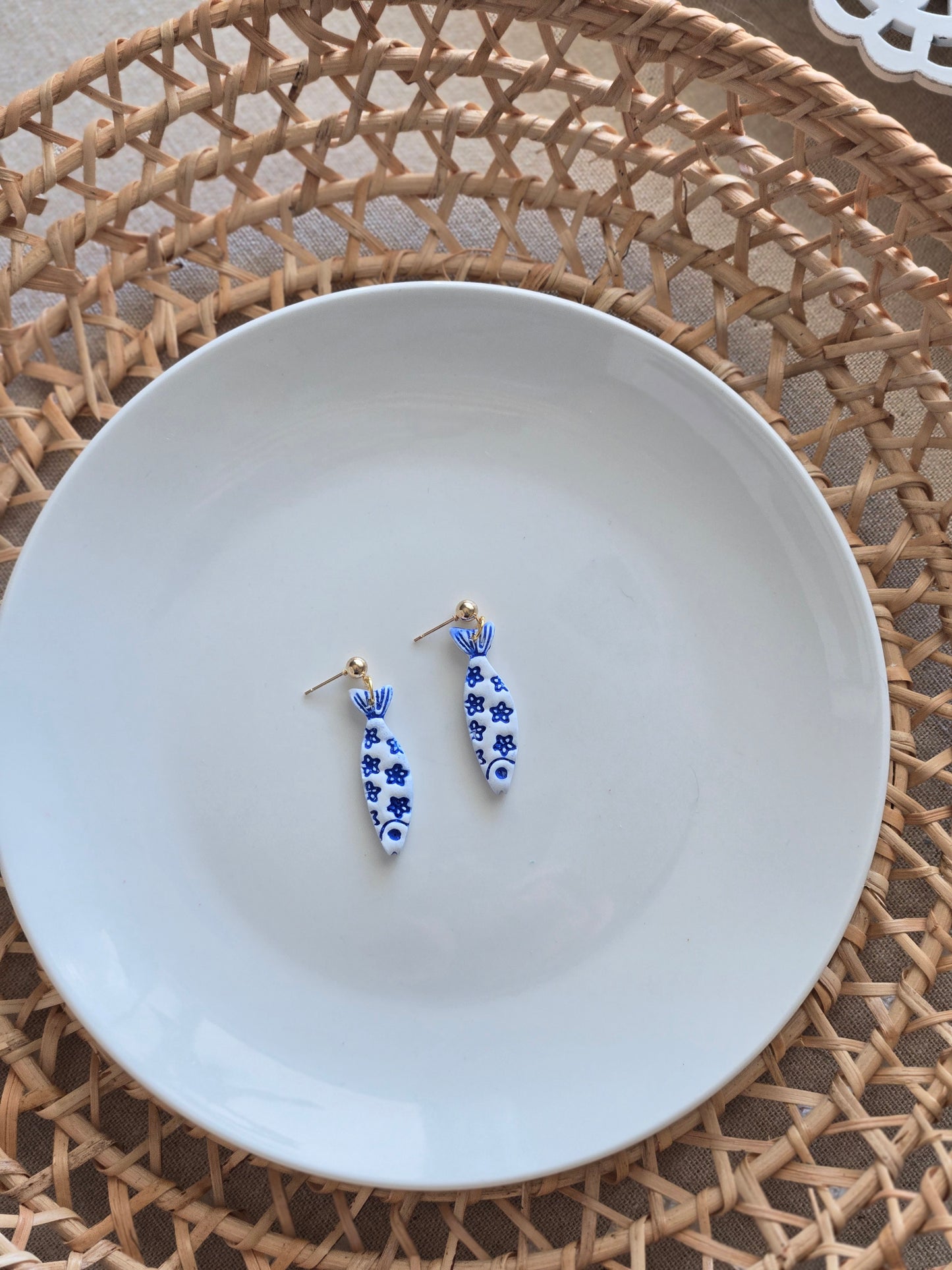 Blue and white Fish