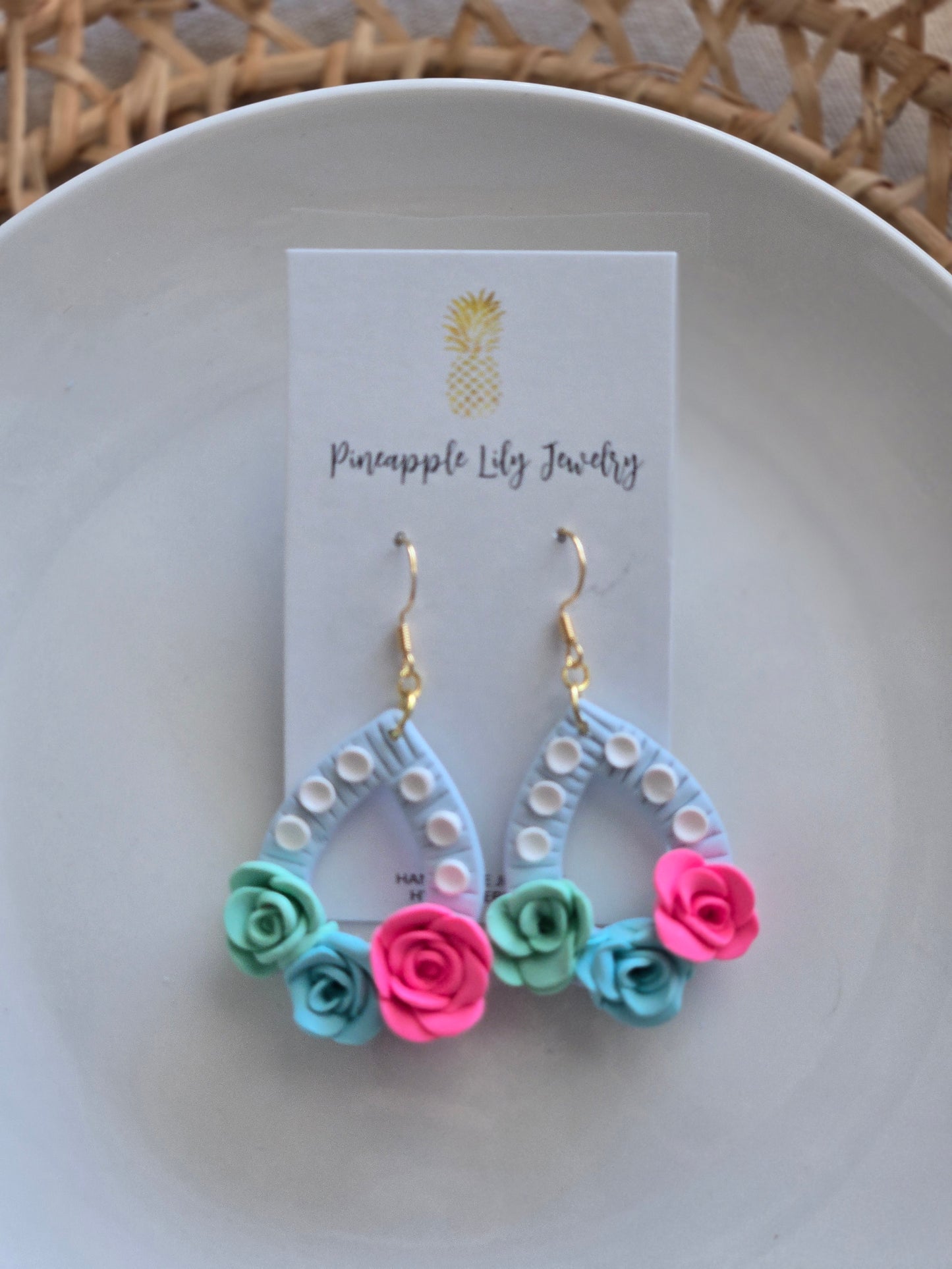 Tri-color flower dangles
