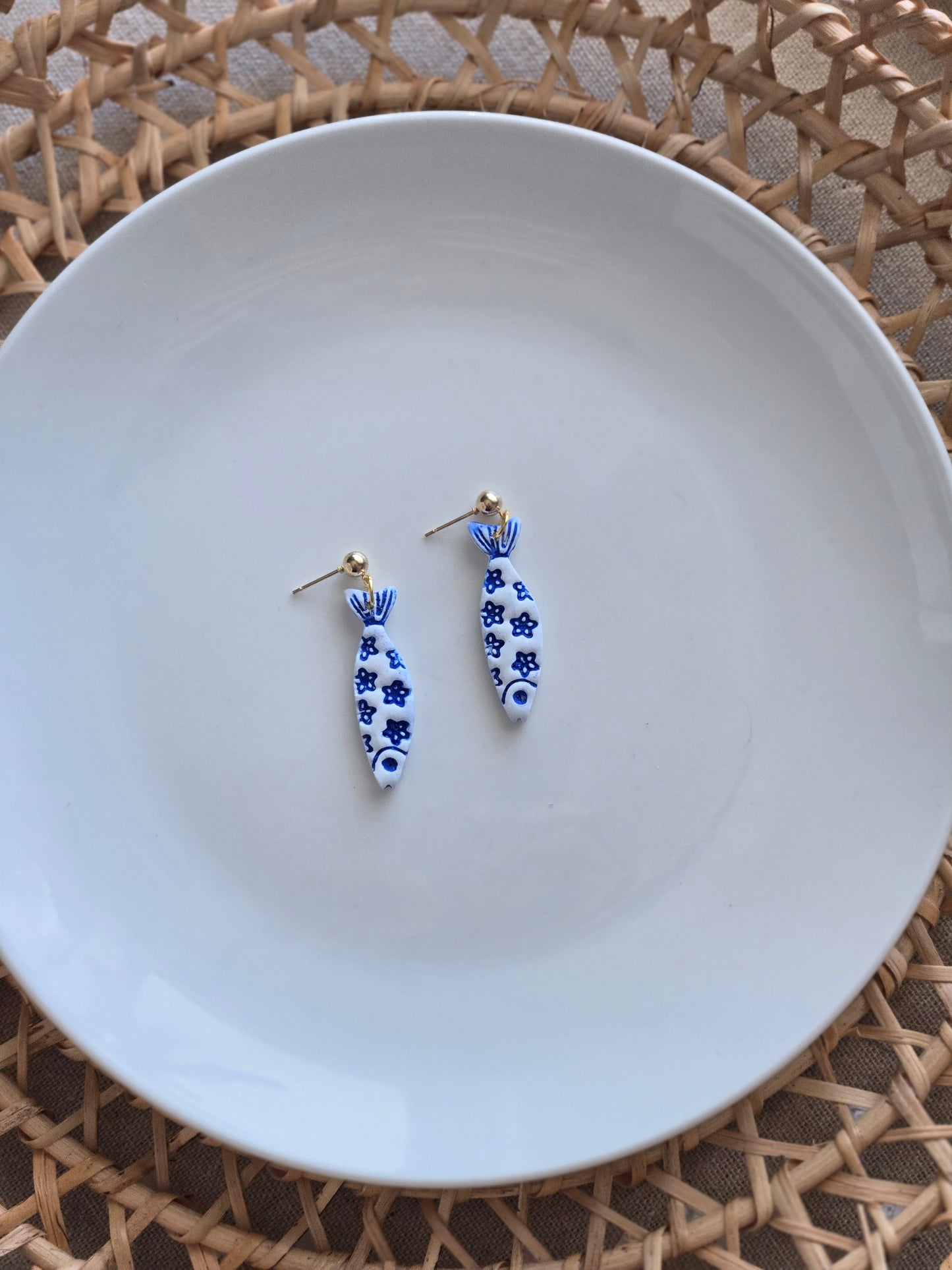 Blue and white Fish