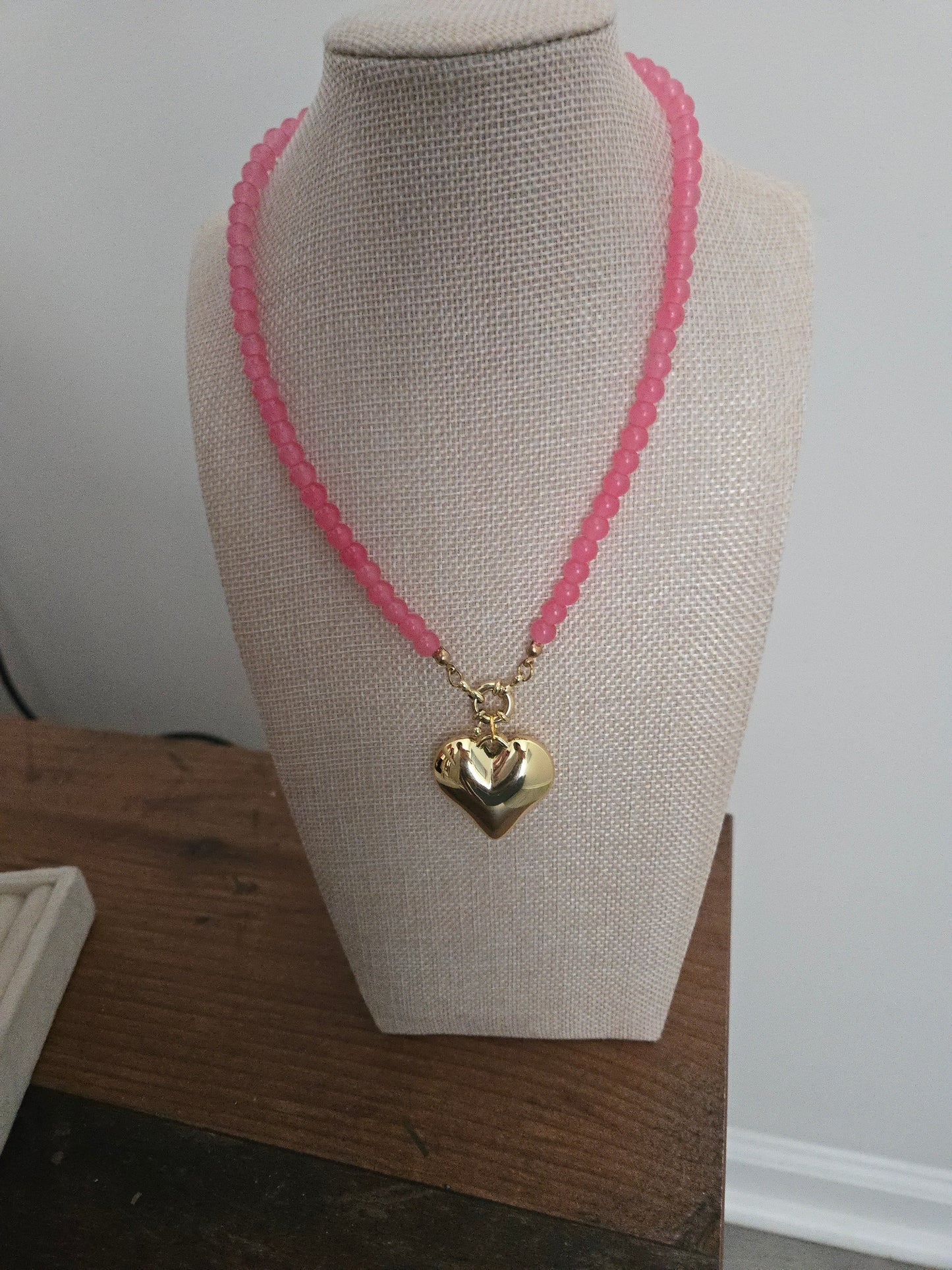 Beaded necklace with heart