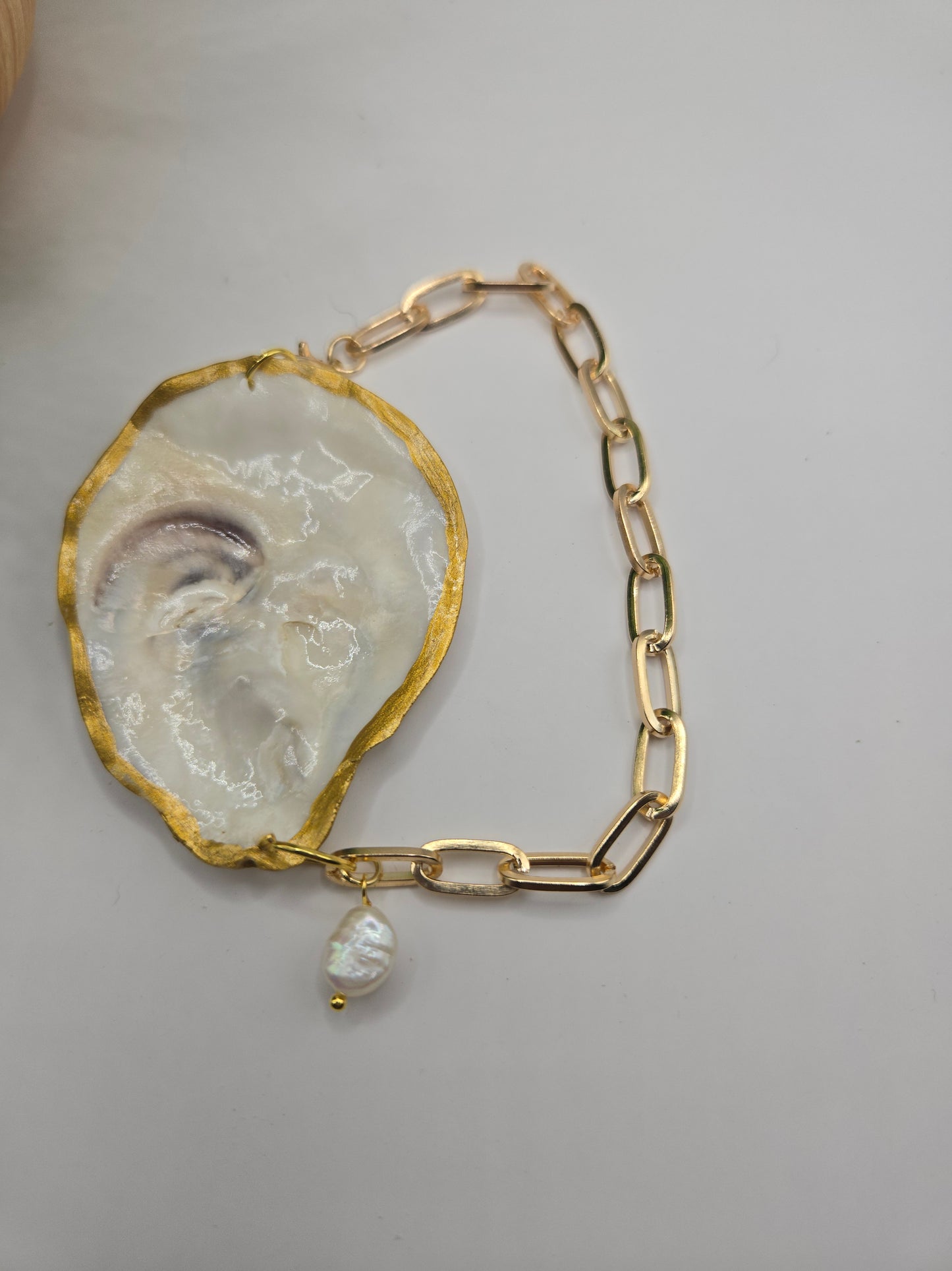Oyster gold plated bracelet