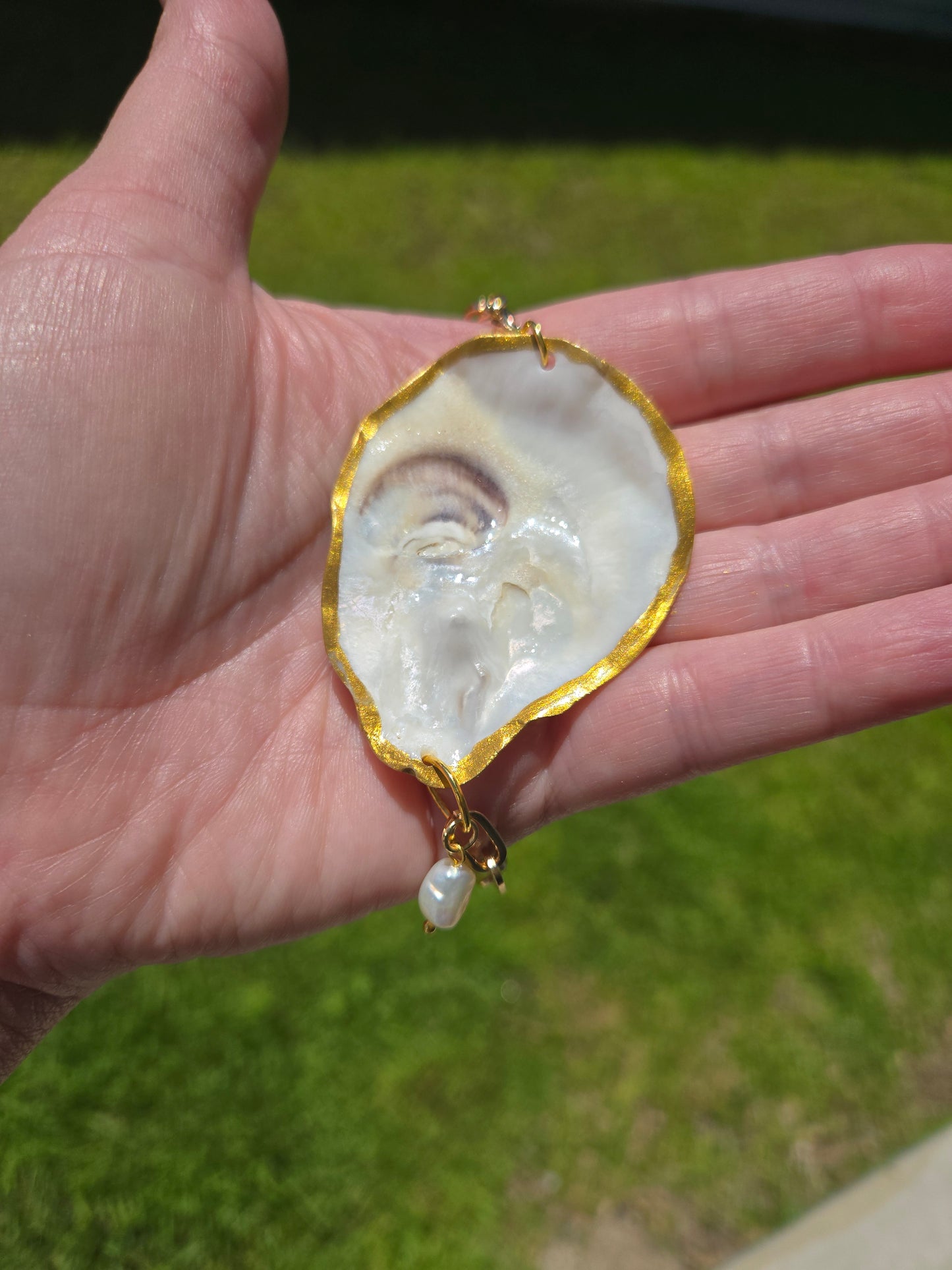 Oyster gold plated bracelet